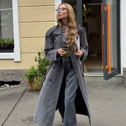 Dames élégant long trench-coat avec design texturé et large revers Chic und Stil