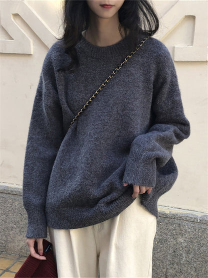 Oversized knitted pullover for women with a soft material and a relaxed fit Chic and Style