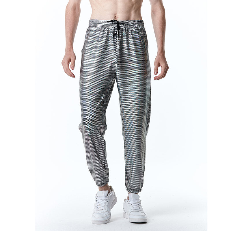 Futuristic mesh pants for men with a trendy metallic look Chic und Stil