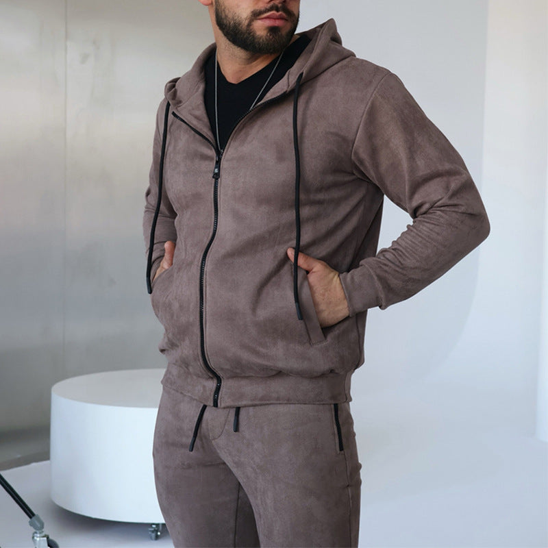 Costume de sport pour hommes avec capuche Chic und Stil