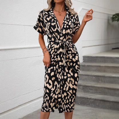 Robe portefeuille femme à détails d'élégante fente Chic und Stil