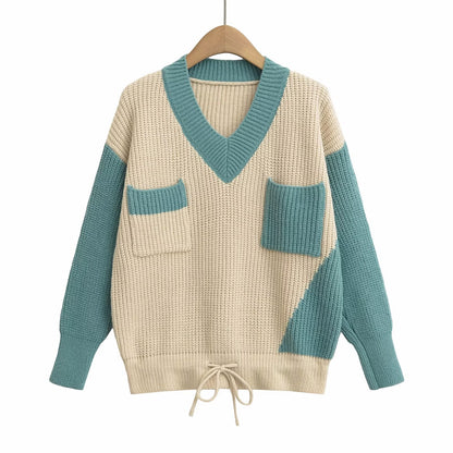 Thick knit pullover for women with V-neck and practical pockets Chic und Stil