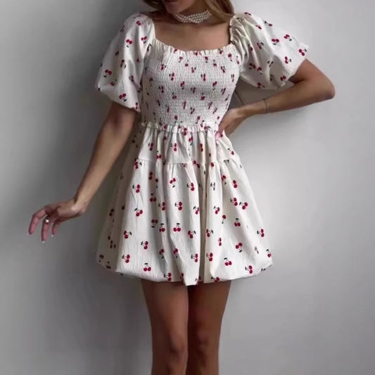 Robe d'été pour femmes avec des manches bouffantes et un design floral Chic und Stil