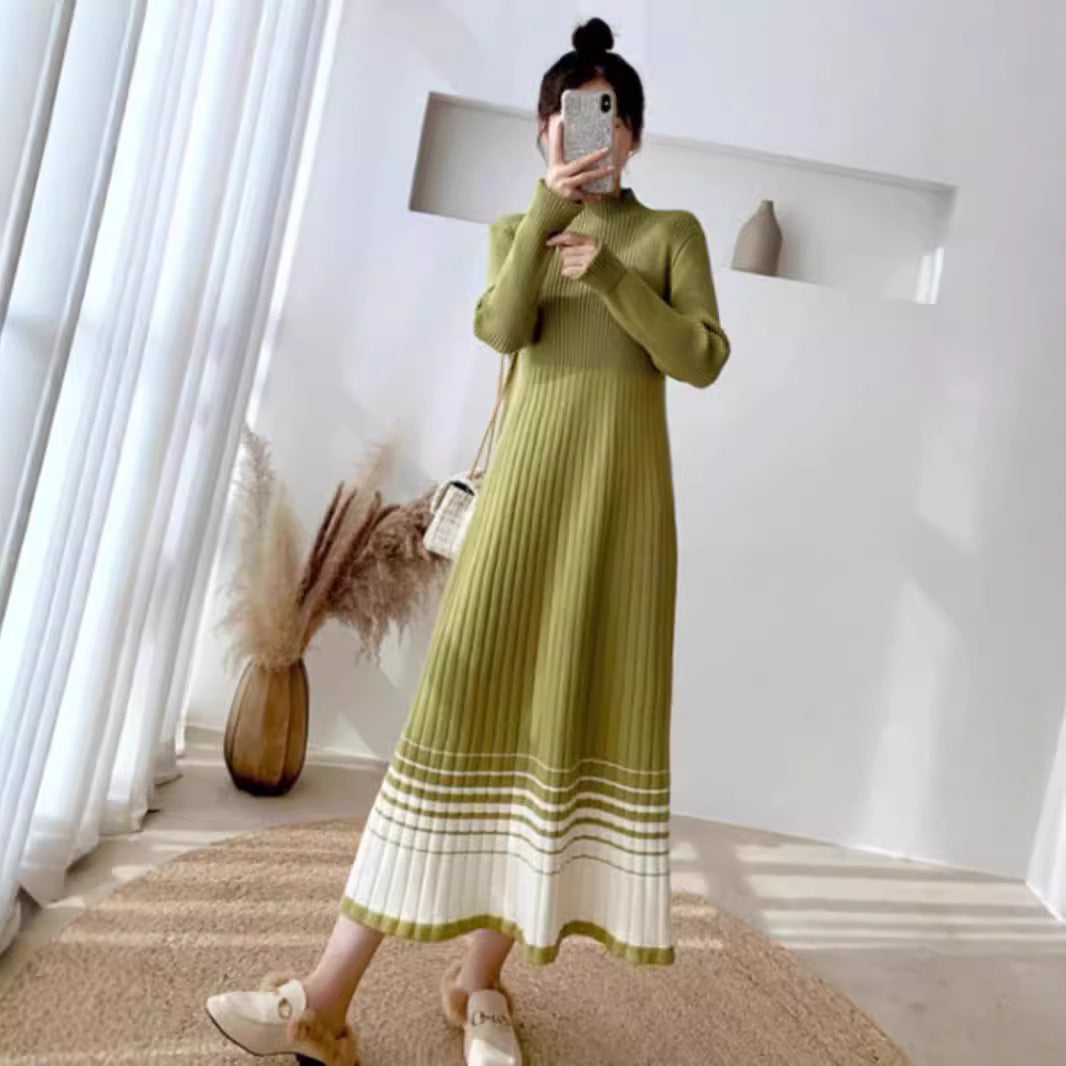 Robe maxi fluide pour femmes avec détails plissés et ourlet contrastant Chic und Stil