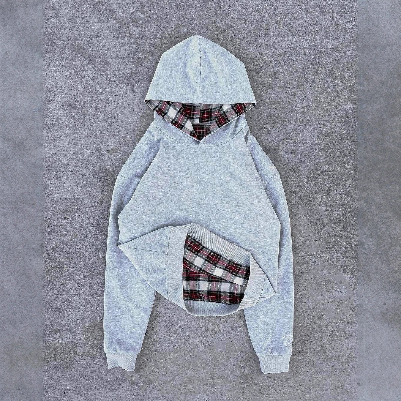 Haut de survêtement décontracté pour femmes avec doublure en matelassé et motif à carreaux contrasté Chic & Stil