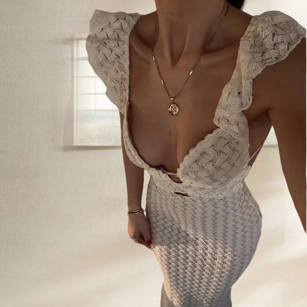 Robe maxi tricot pour dames avec décolleté en V profond et détails volants Chic und Stil