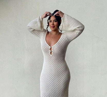 Robe maxi tricot pour femmes avec décolleté en V profond et détails de volants tendance Chic und Stil