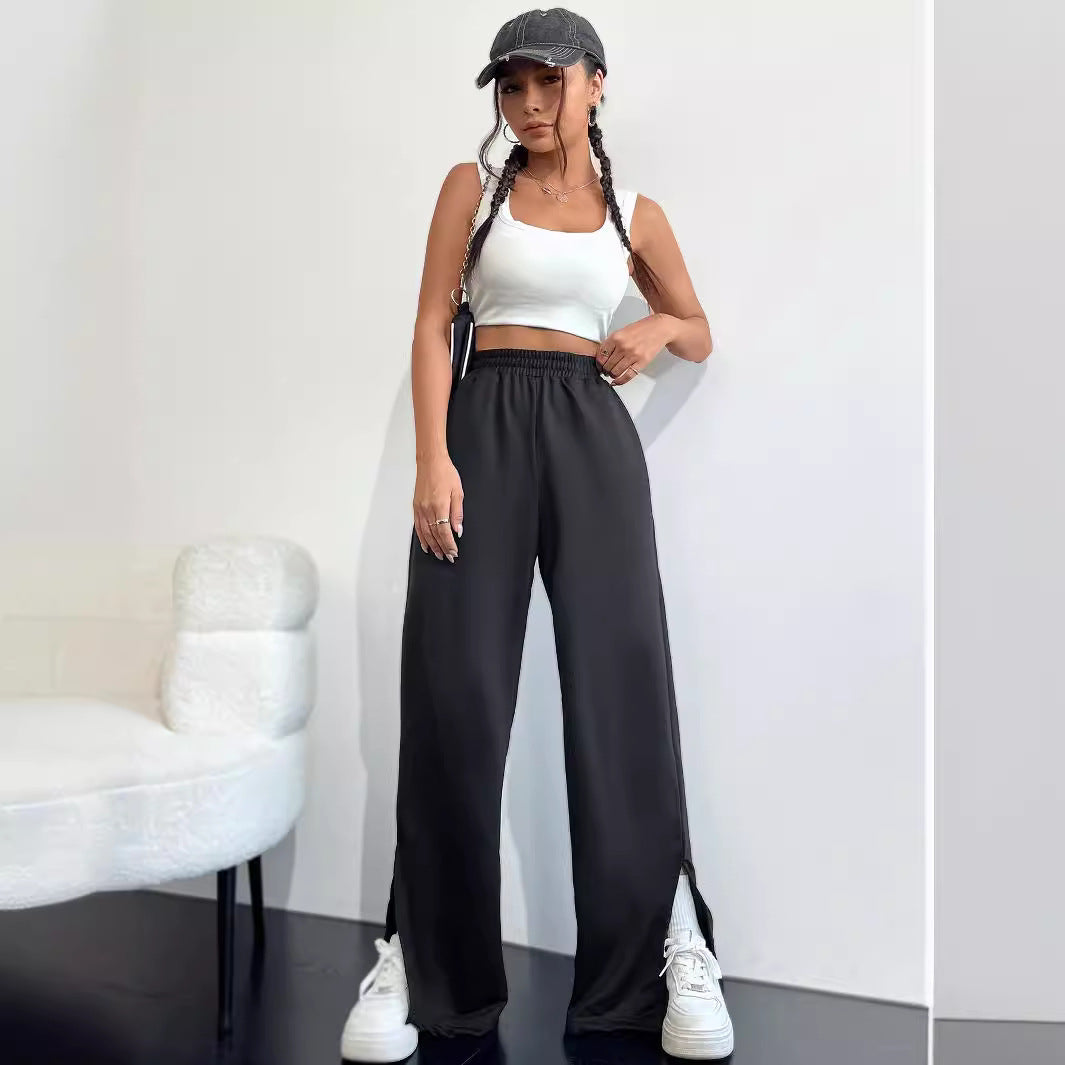 Loose sports pants for women with side slits and elastic waistband Chic and Style