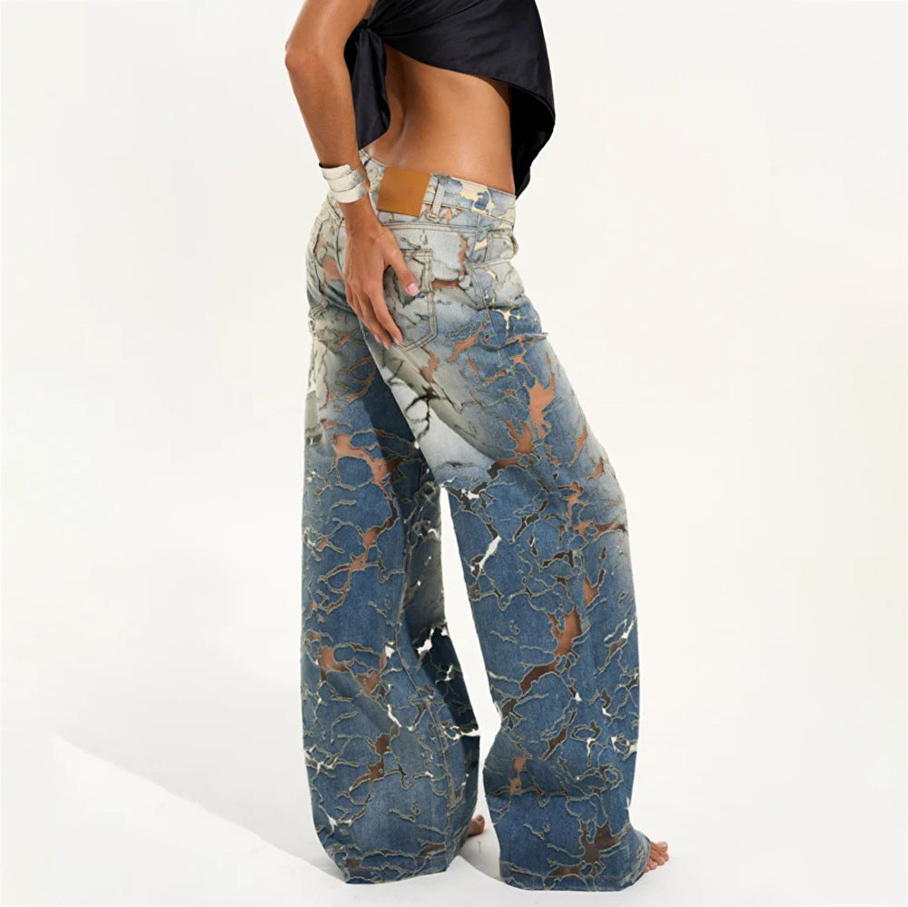 Ladies Flared denim pants with unique distressed details Chic und Stil