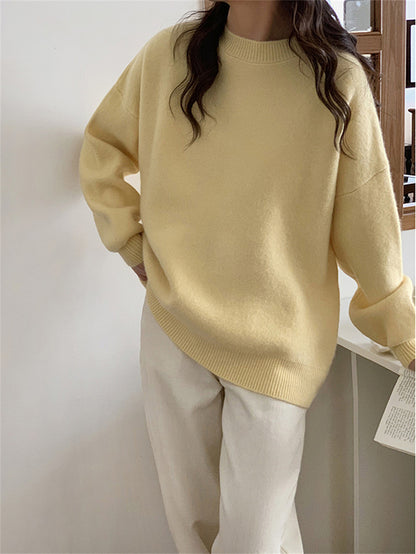 Oversized knitted pullover for women with a soft material and a relaxed fit Chic and Style