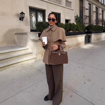 Manteau élégant en cape pour femmes Chic & Stil