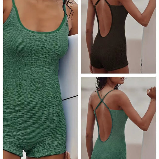 Sporty one-piece swimsuit for women with a stylish design and a comfortable fit Chic and Style