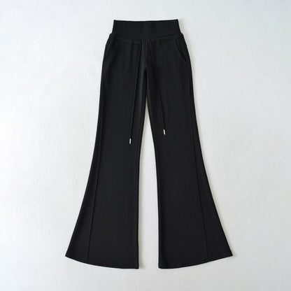 Women’s flared lounge pants with a high waist and practical side pockets Chic and Style