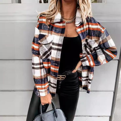 Veste à carreaux pour femmes en style oversize avec fermeture à bouton-pression Chic und Stil