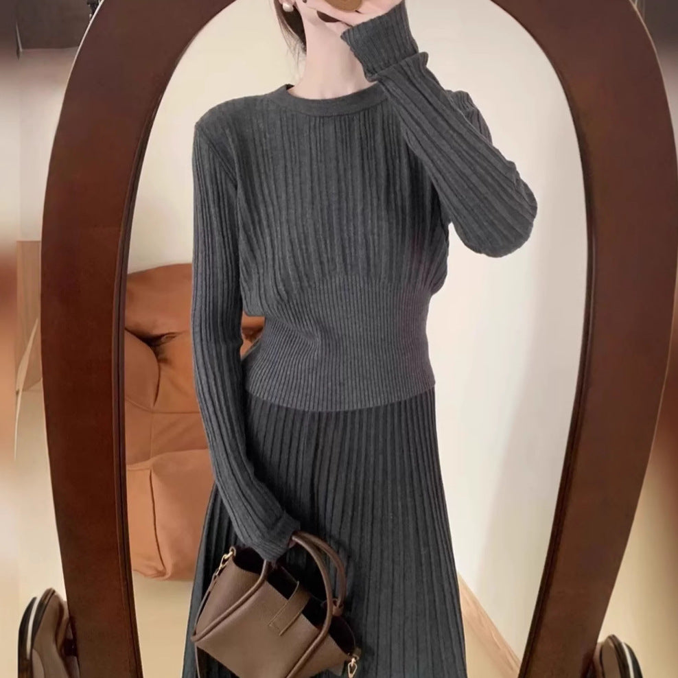 Robe en tricot élégante pour femmes avec des détails plissés Chic und Stil