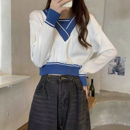 Pull féminin à la mode en V avec détails contrastés Chic & Stil