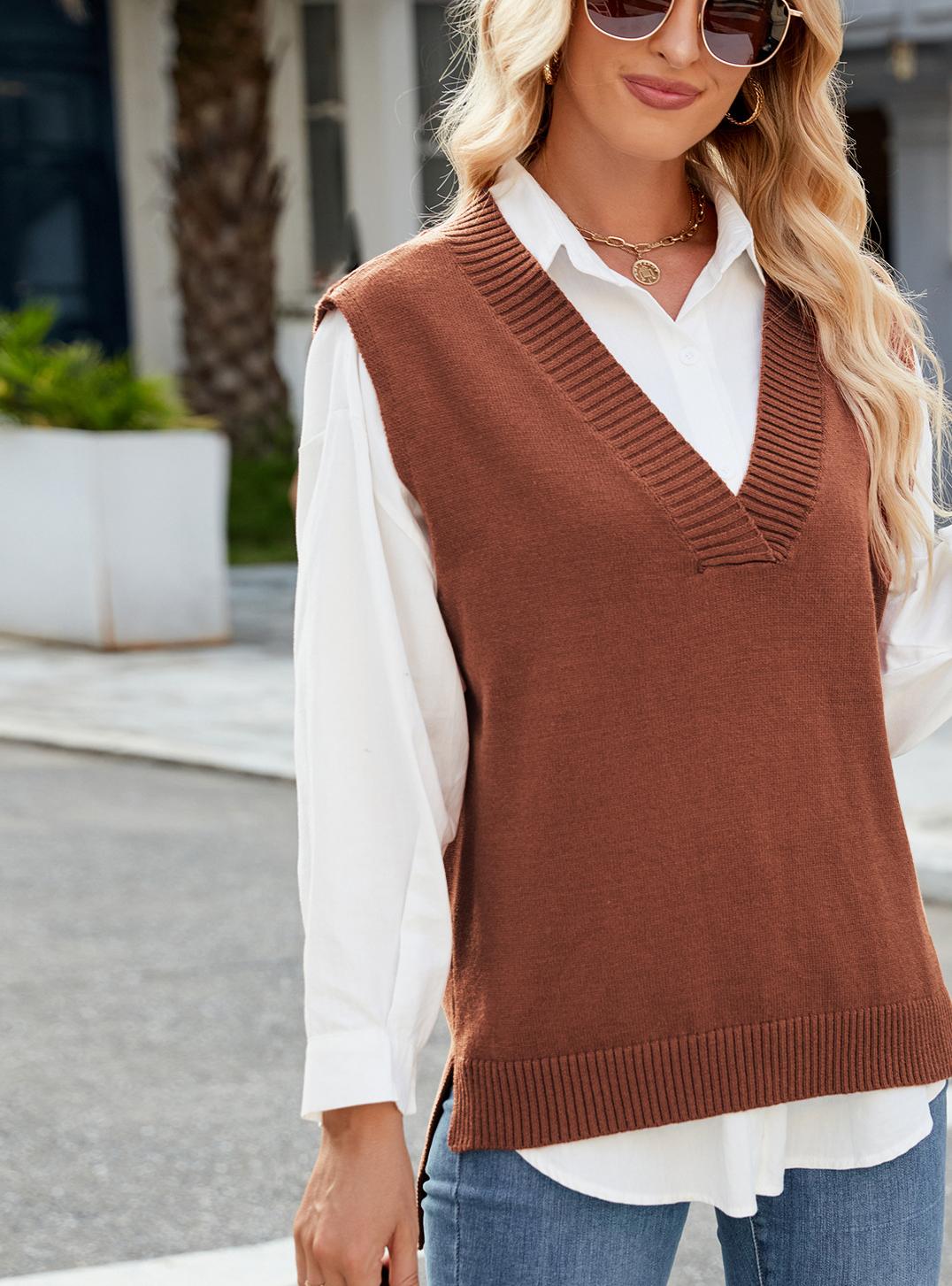 Ladies' elegant sleeveless knitted sweater with V-neck and relaxed fit Chic und Stil