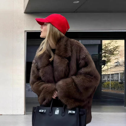 Dames Élégante Veste en Fourrure Synthétique avec des Accents Scintillants Chic und Stil