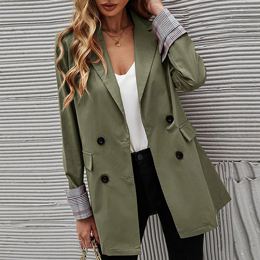 Double-breasted blazer jacket for women with elegant details Chic and Style