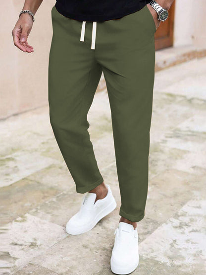 Casual pants for men with elastic waistband and practical pockets Chic and Style