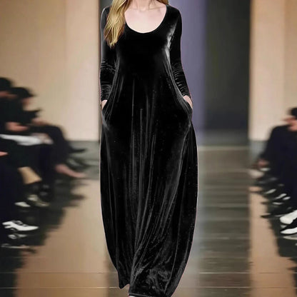 Robe maxi pour femmes en matériau velouté avec poches pratiques Chic und Stil