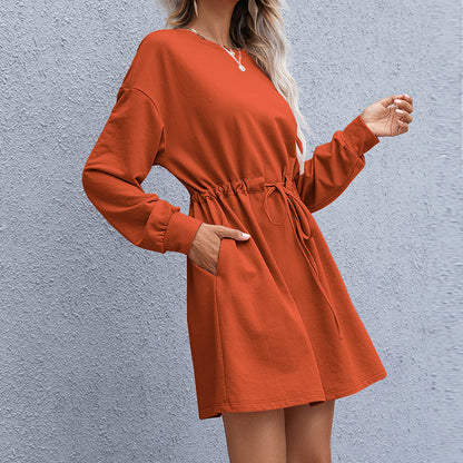 Robe sweat décontractée pour femmes avec lacets pratiques à la taille et poches latérales Chic und Stil