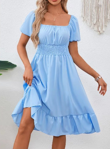 Robe femme à encolure carrée smockée en A avec ourlet à volants Chic und Stil