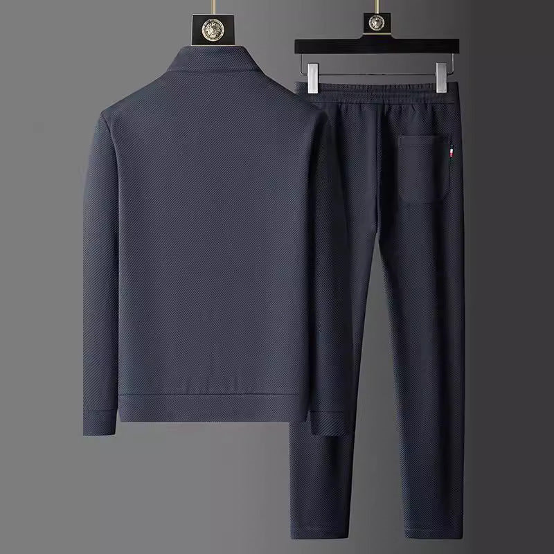 Functional sports set for men made of high-quality fabric Chic und Stil