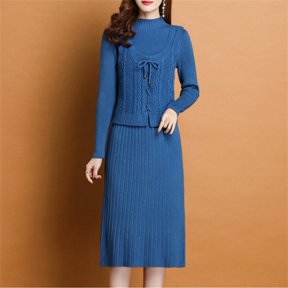 Robe tricot élégante pour femmes avec col haut et design de tresses décoratif Chic und Stil