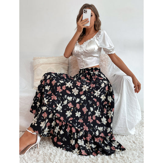 Jupe maxi femme avec design floral et ourlet volumineux Chic und Stil