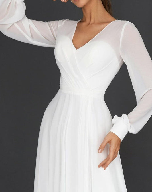 Chic und Stil | Elegant Flattering Dress