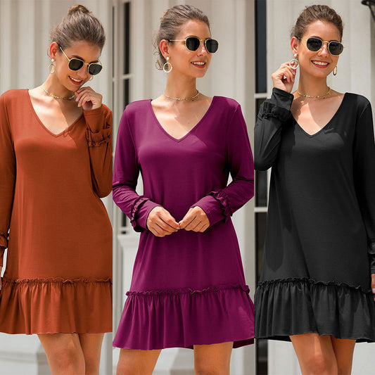 Robe mini femme avec décolleté en V et manches volantes Chic und Stil