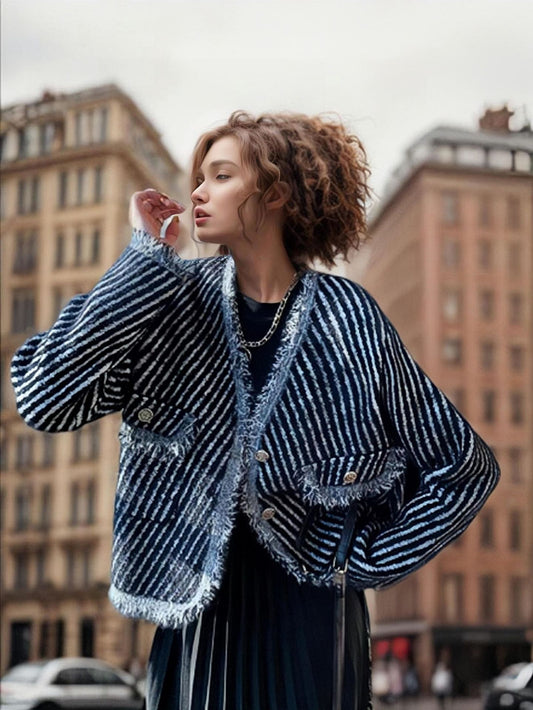 Veste en tricot cocon pour femmes avec détails de boutons et motif à fine structure Chic und Stil