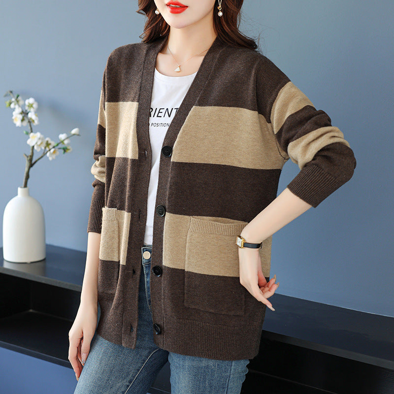 Dames cardigan décontracté à rayures larges et poches plaquées Chic und Stil