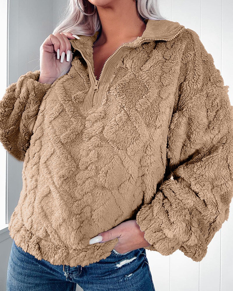 Pull en fleece douillet pour femmes avec demi-fermeture éclair et manches bouffantes Chic und Stil