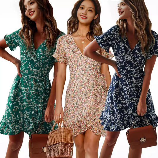 Dames Robe portefeuille à fleurs avec volants Chic und Stil
