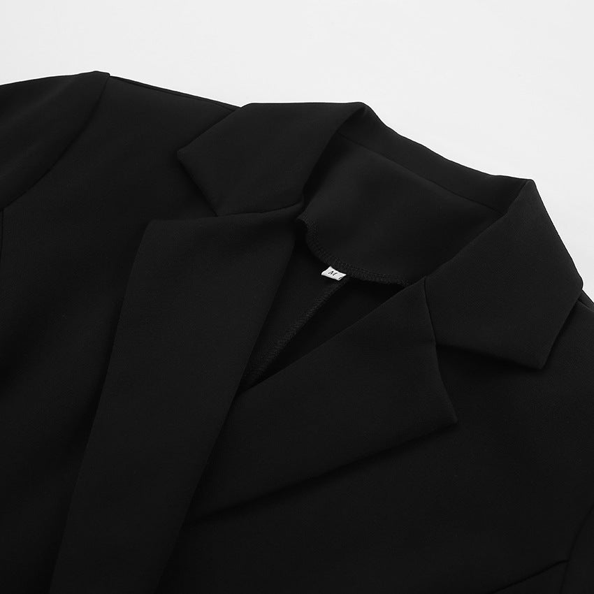 Blazer dress for ladies with double-breasted buttons and pleats Chic und Stil