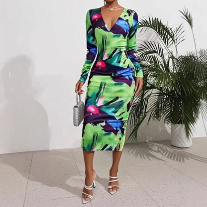 Robe longue à manches longues pour femmes avec décolleté en V profond et imprimé coloré Chic und Stil