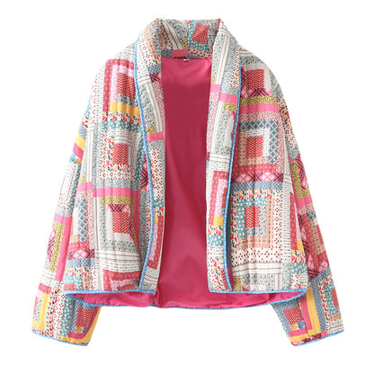 Quilted patchwork jacket for women with a colorful design and practical pockets Chic and Style