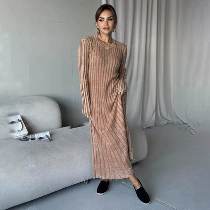 Robe maxi femme avec structure rayée et coupe élégante Chic und Stil