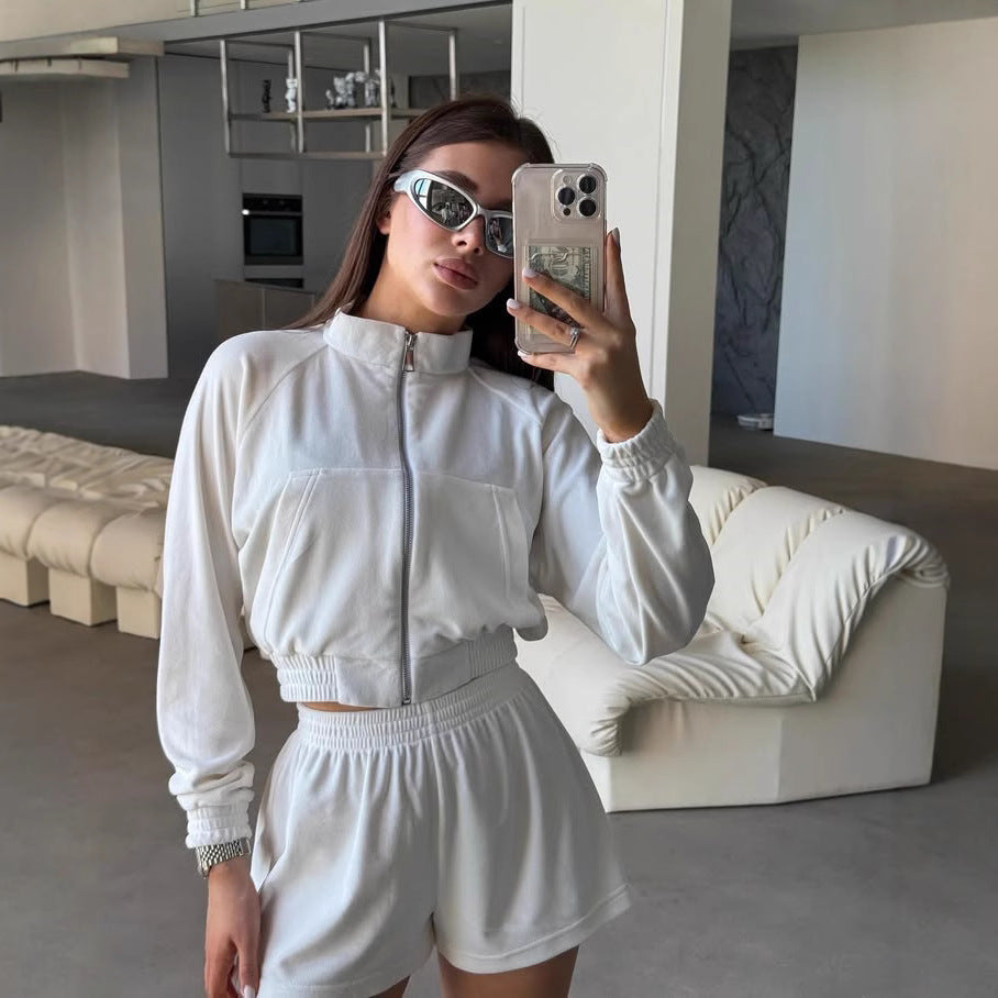 Ensemble de vestes de loisirs sportives et de shorts pour femmes en matériau léger Chic und Stil