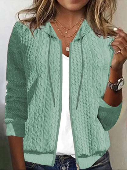 Veste en tricot pour femmes avec capuche et élégant motif en torsades Chic und Stil