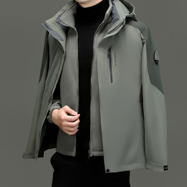 Functional jacket for men with innovative water-repellent properties Chic and Style