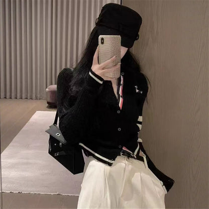 Dames gilet décontracté avec accents à la mode et détails contrastants Chic und Stil