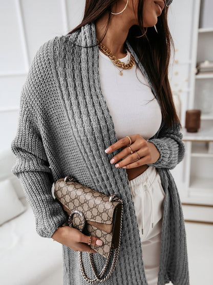 Ladies Chunky Knit Cardigan with Elegant Structure, Chic and Stylish