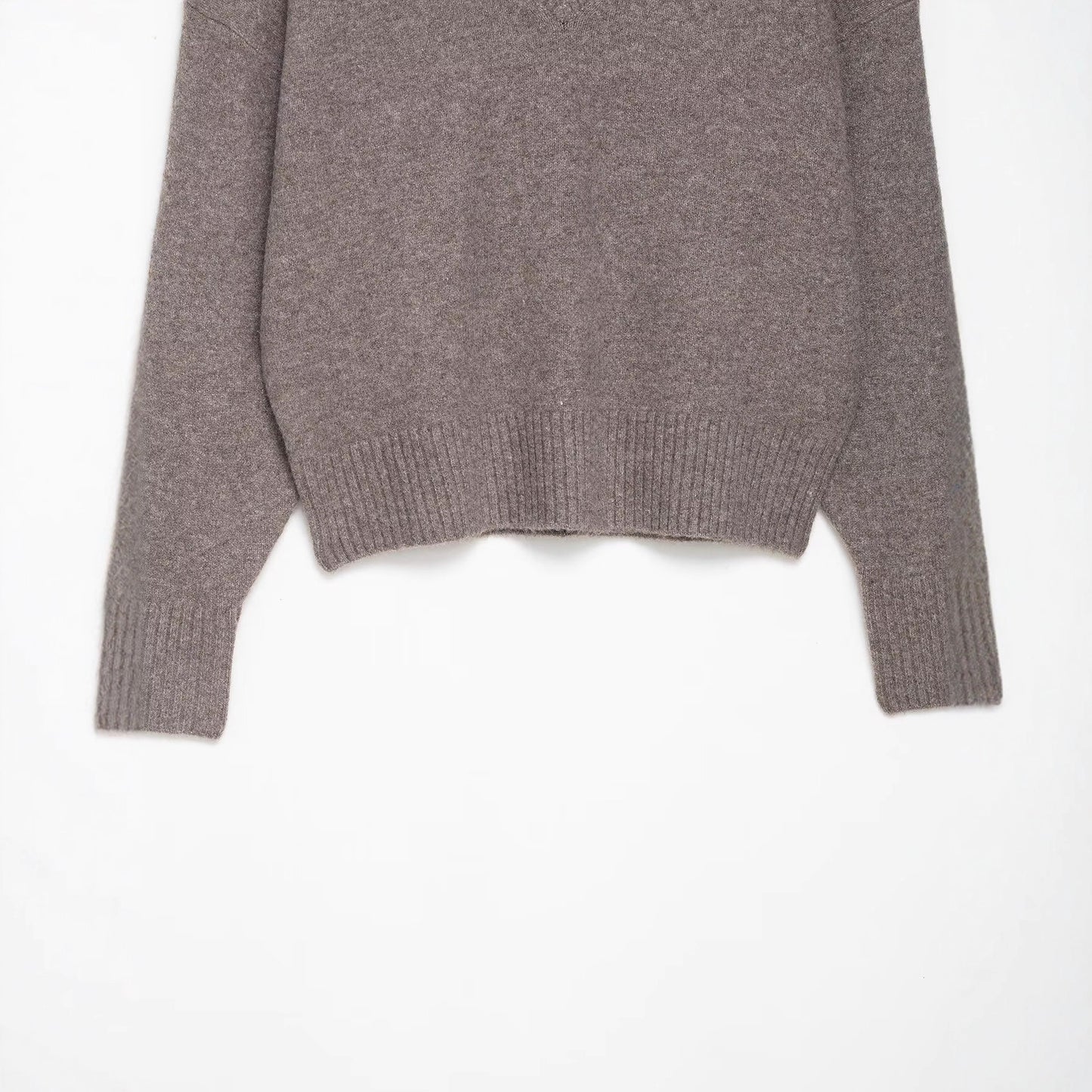 Pull femme avec décolleté en V et tricot fin Chic und Stil