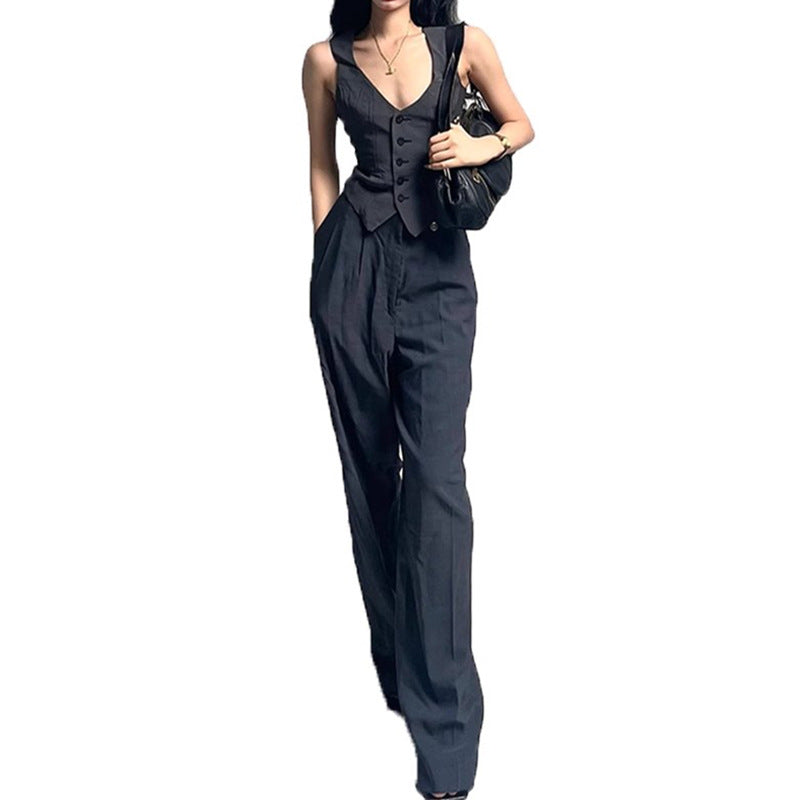 Chic and Style women's business suit jacket and pants set