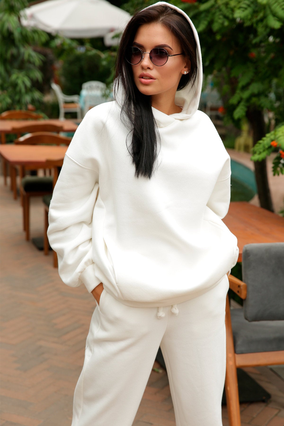 Ensemble de sweat-pants à capuche confortable pour femmes Chic und Stil