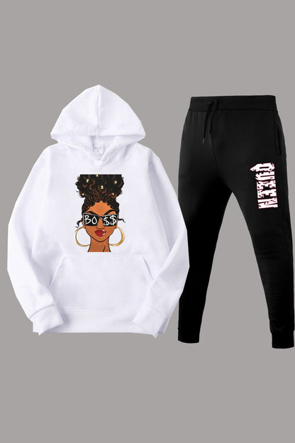 Women's hoodie and jogging pants set with striking graphic design Chic und Stil