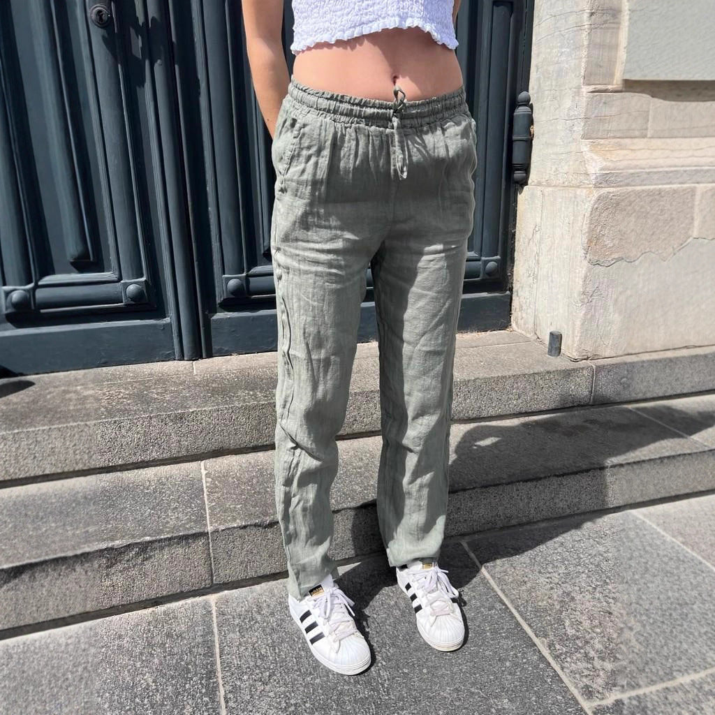 Loose linen pants for women with elastic waistband and side pockets Chic and Style